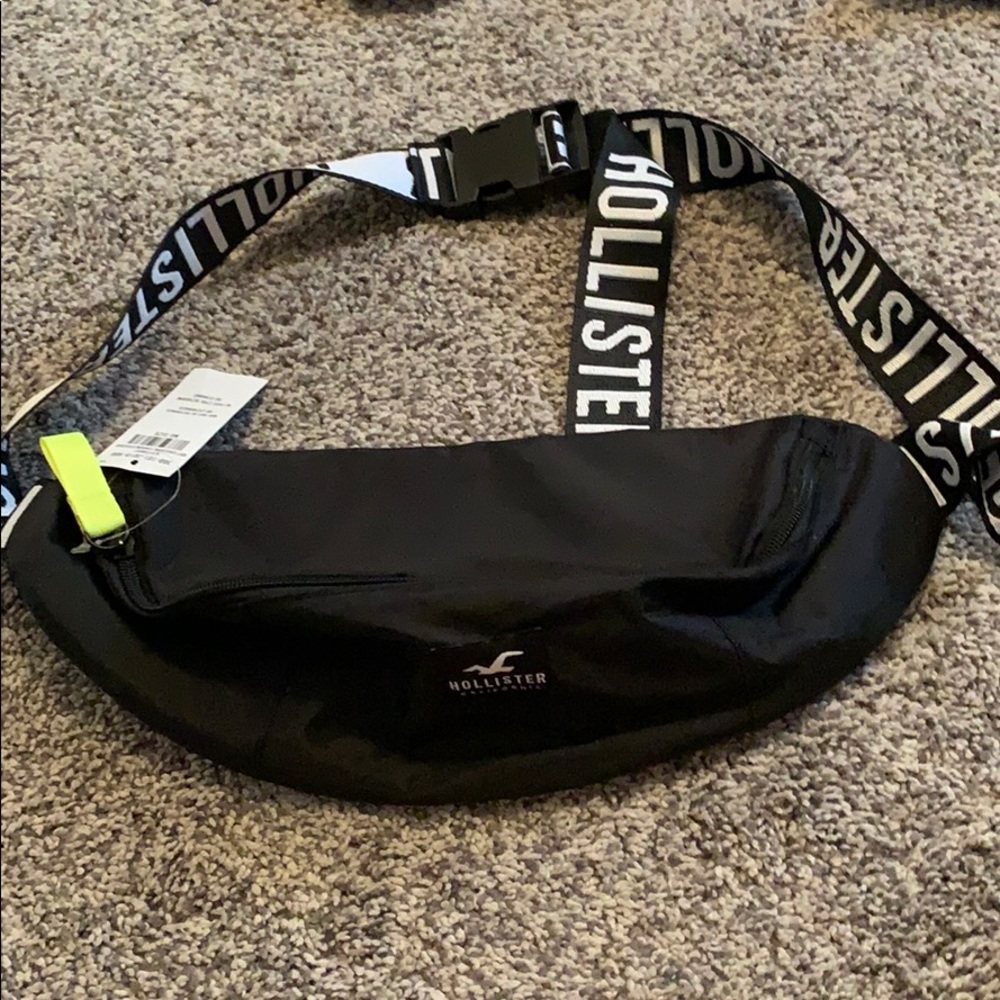 hollister fanny pack